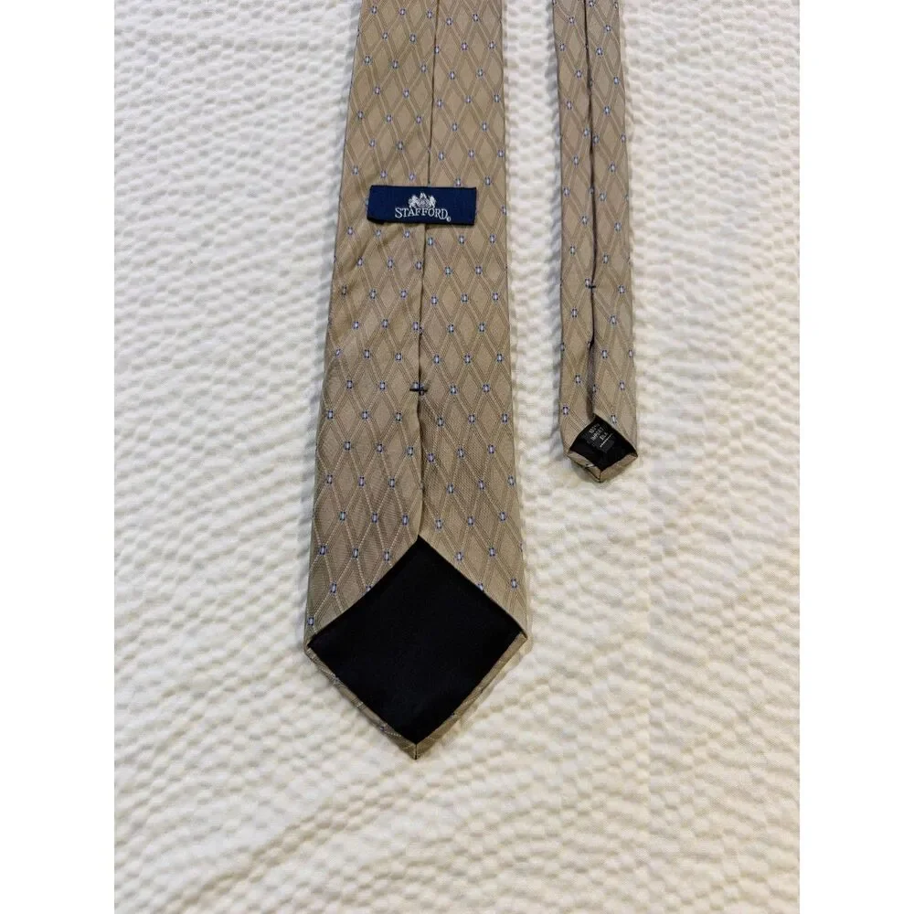 Stafford Geometrical Patterned Tie